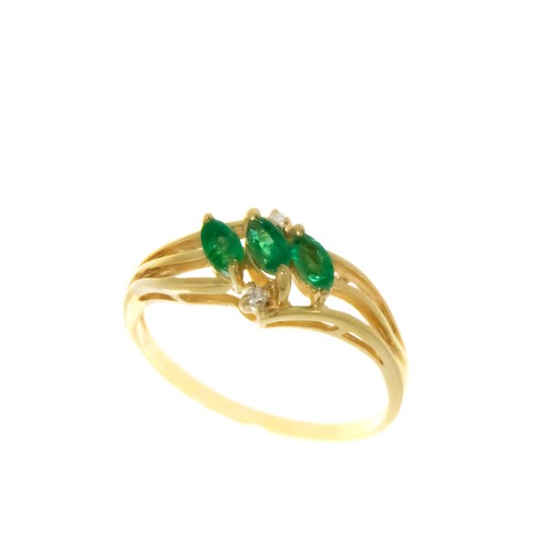 Kultainen Smaragdisormus timanteilla